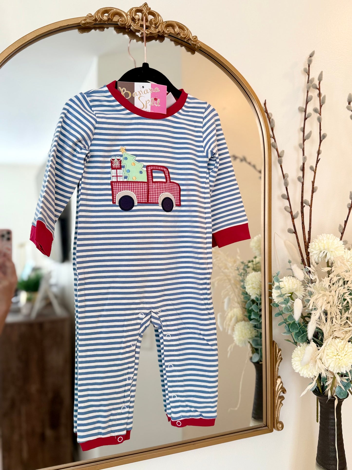 BS25 • Xmas tree truck romper