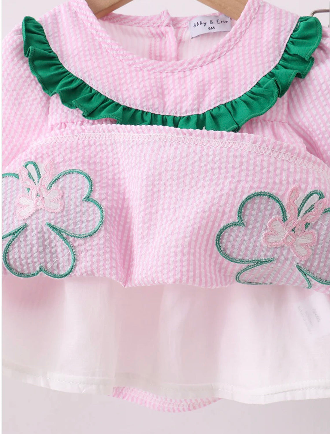 HD26 • girls seersucker appliqué st Patrick’s day bloomer set
