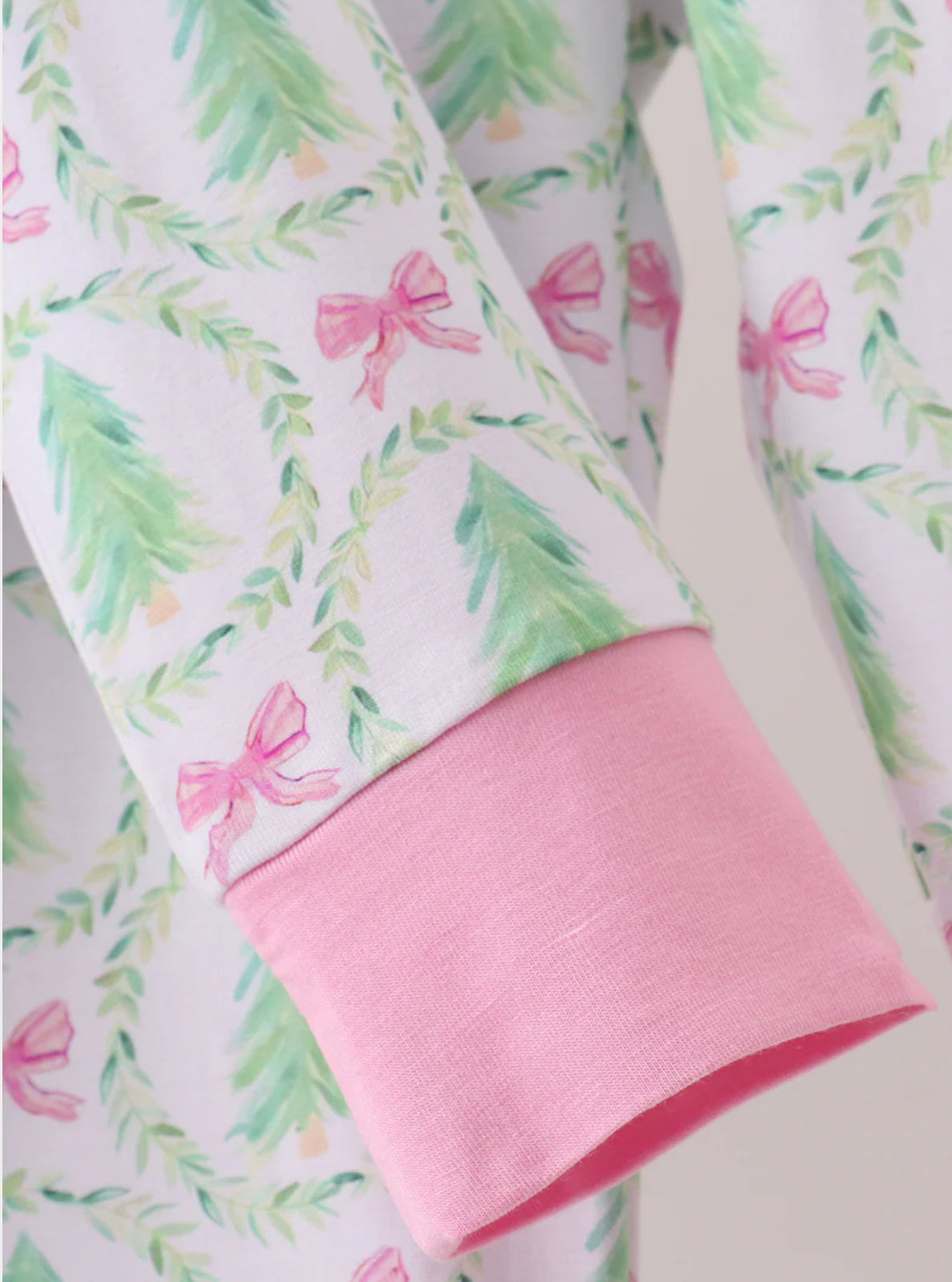 HD Xmas 25 • girls tree & pink bow bamboo pj set