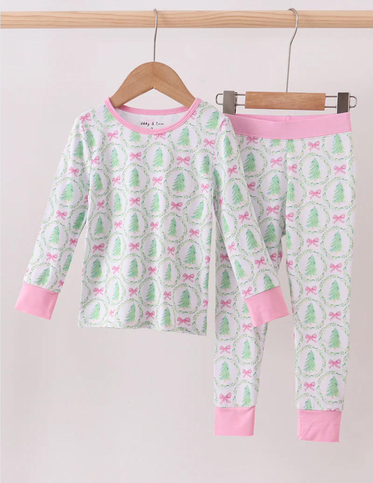 HD Xmas 25 • girls tree & pink bow bamboo pj set
