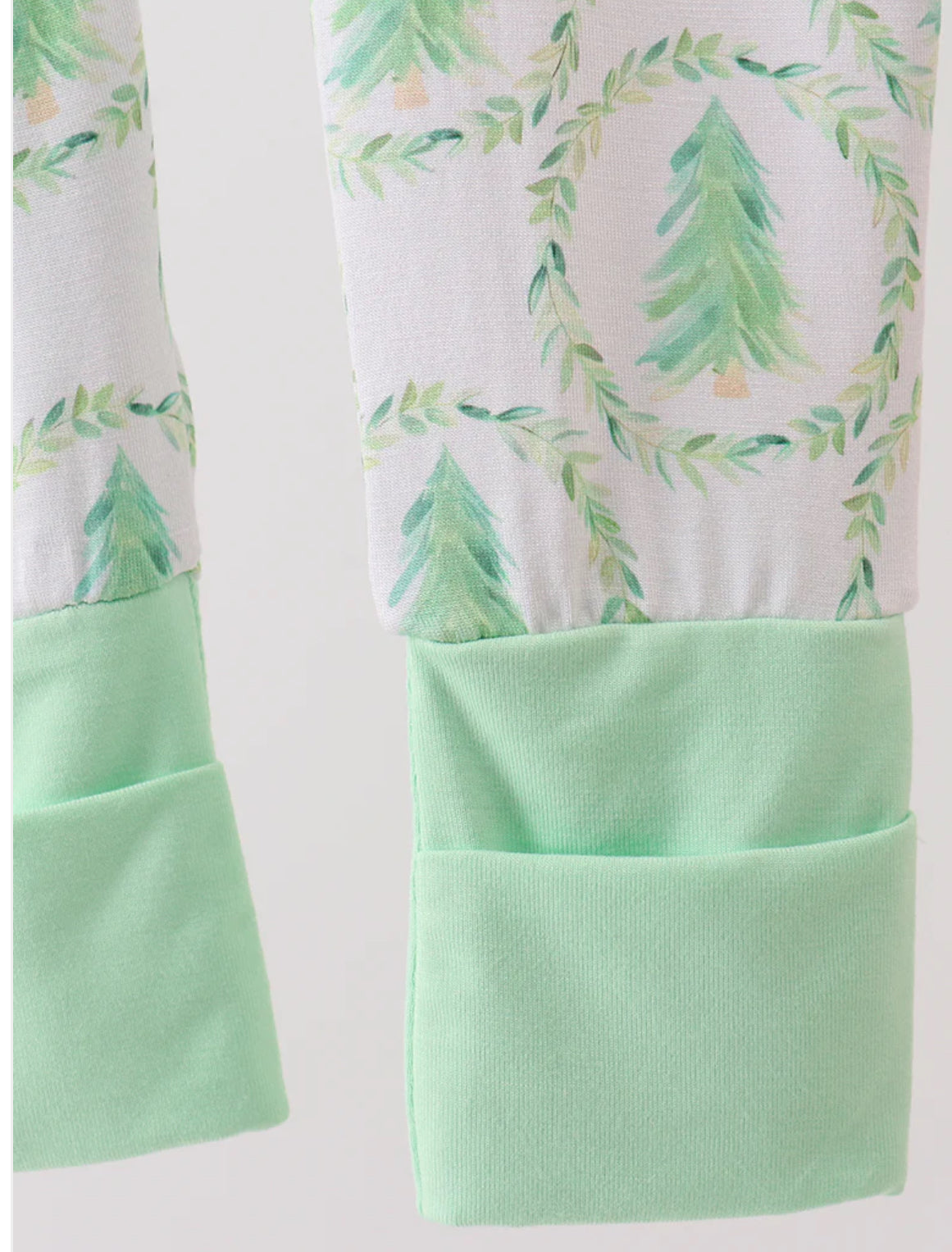 HD Xmas 25 • boys green tree bamboo zippy