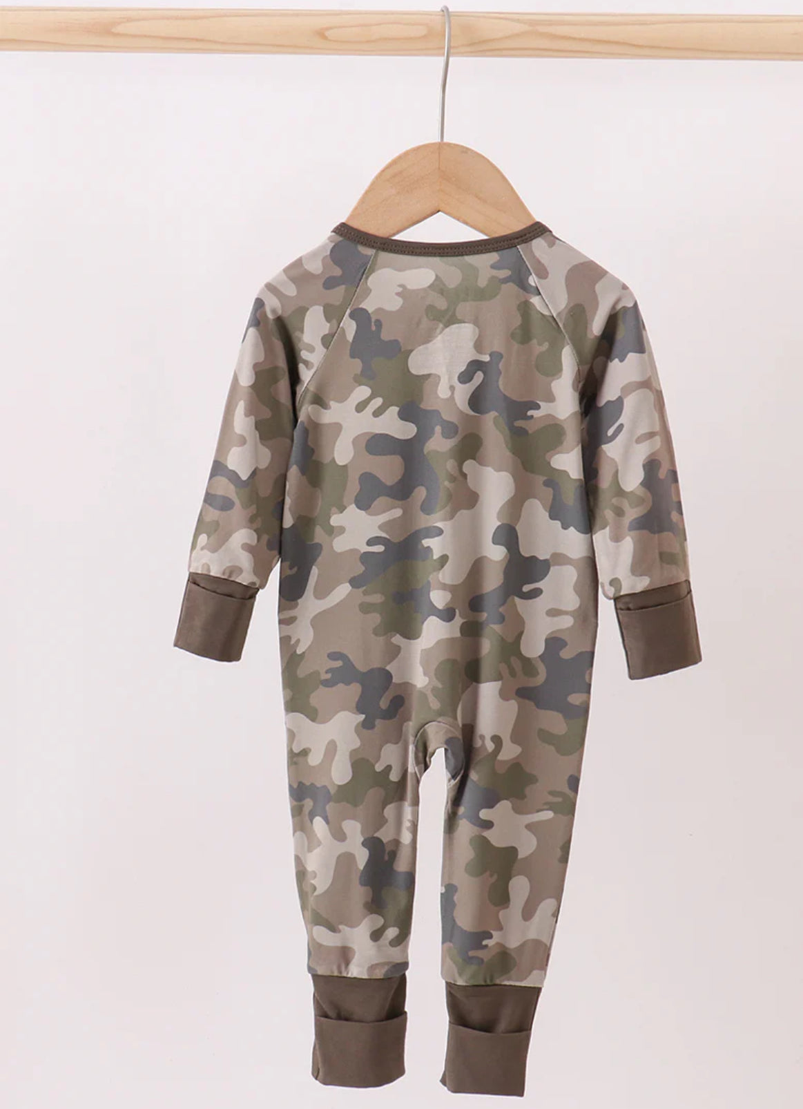 Bamboo • brown camo zippy