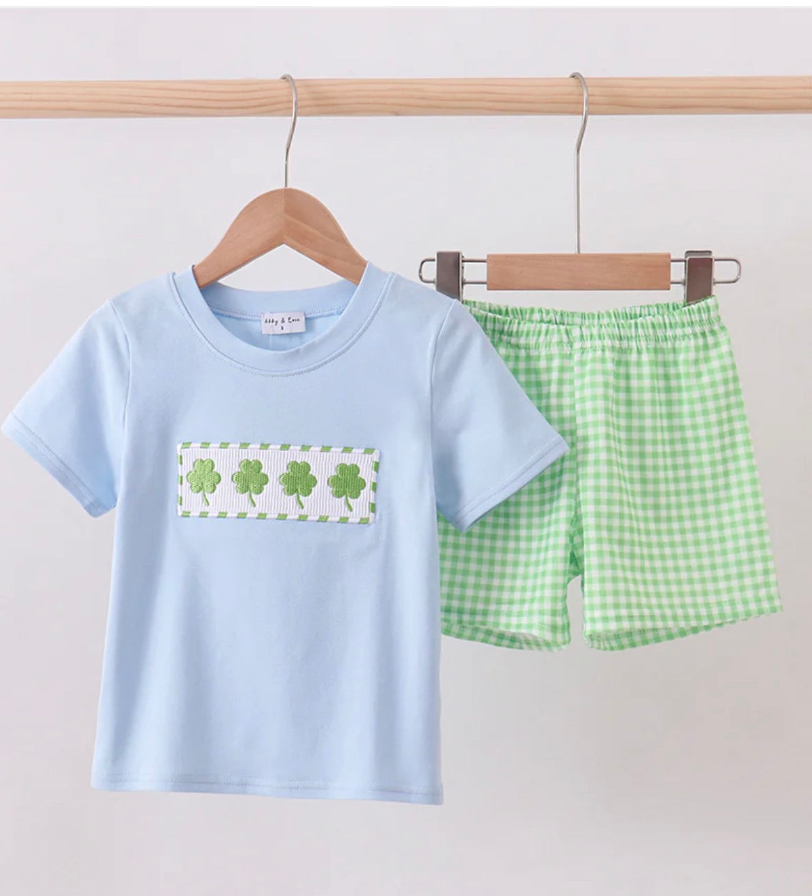HD26 • boys machine smocked st Patrick’s day short set